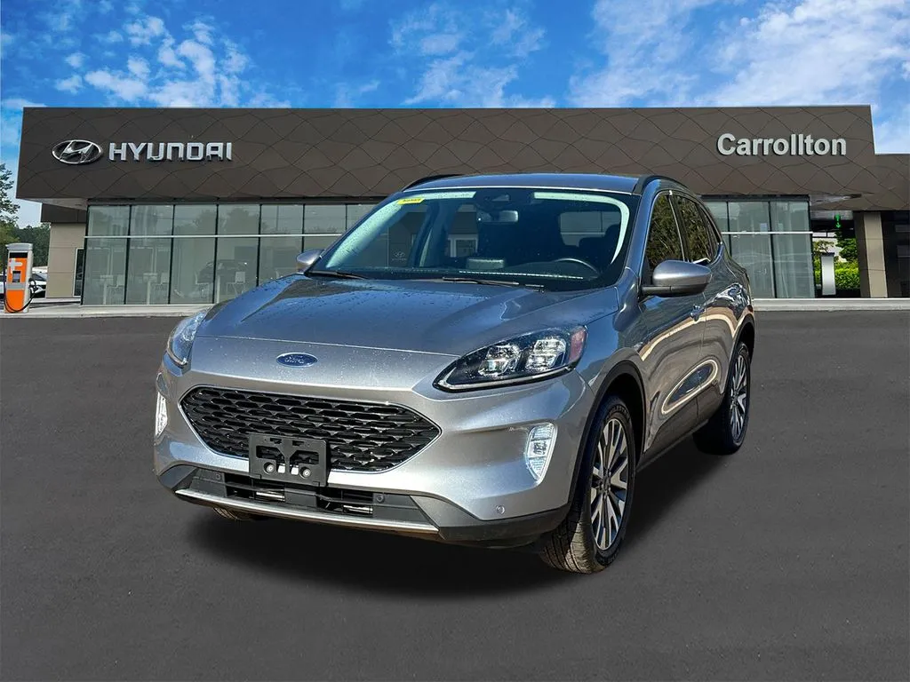 Silver 2022 Ford Escape Titanium for sale in Carrollton, GA