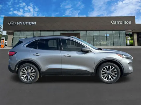 More photos of 2022 Ford Escape Titanium at Carrollton Hyundai, GA