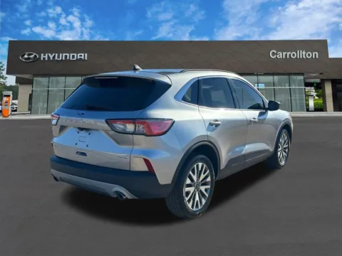 More photos of 2022 Ford Escape Titanium at Carrollton Hyundai, GA