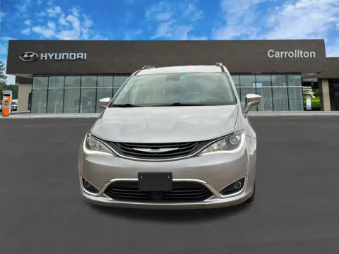 Photos of 2018 Chrysler Pacifica Hybrid Limited for sale in Carrollton, GA at Carrollton Hyundai