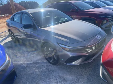 More photos of 2025 Hyundai Elantra SEL Sport at Carrollton Hyundai, GA