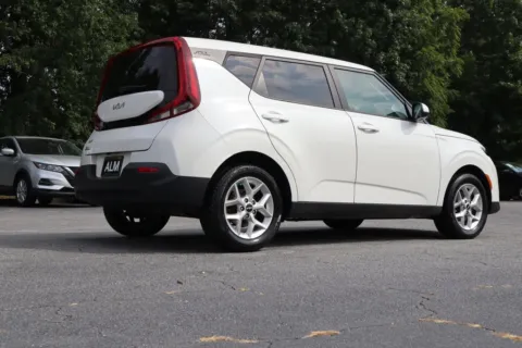 More photos of 2023 Kia Soul LX at Carrollton Hyundai, GA