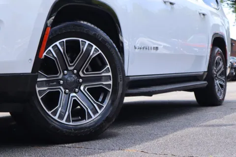 Photos of 2023 Jeep Wagoneer L Series II for sale in Carrollton, GA at Carrollton Hyundai