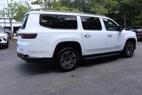 More photos of 2023 Jeep Wagoneer L Series II at Carrollton Hyundai, GA