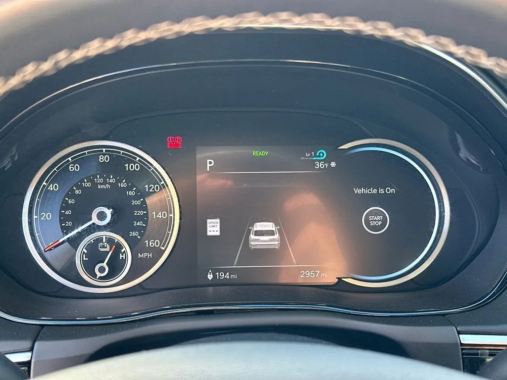 2023 GENESIS GV70 Advanced - Photo 26