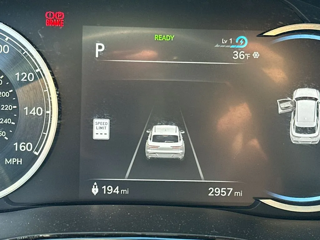 2023 GENESIS GV70 Advanced - Photo 27