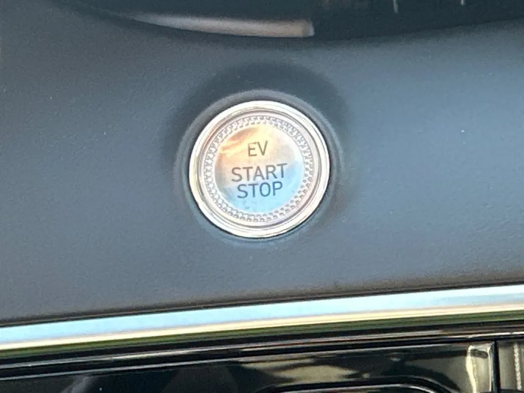 2023 GENESIS GV70 Advanced - Photo 31