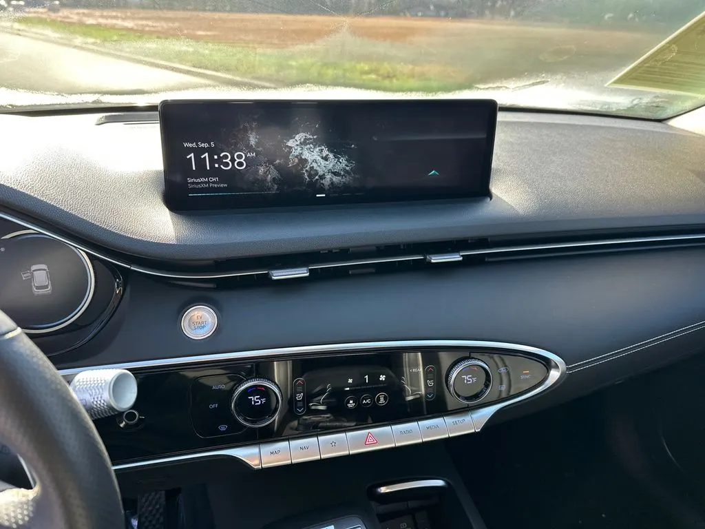 2023 GENESIS GV70 Advanced - Photo 28