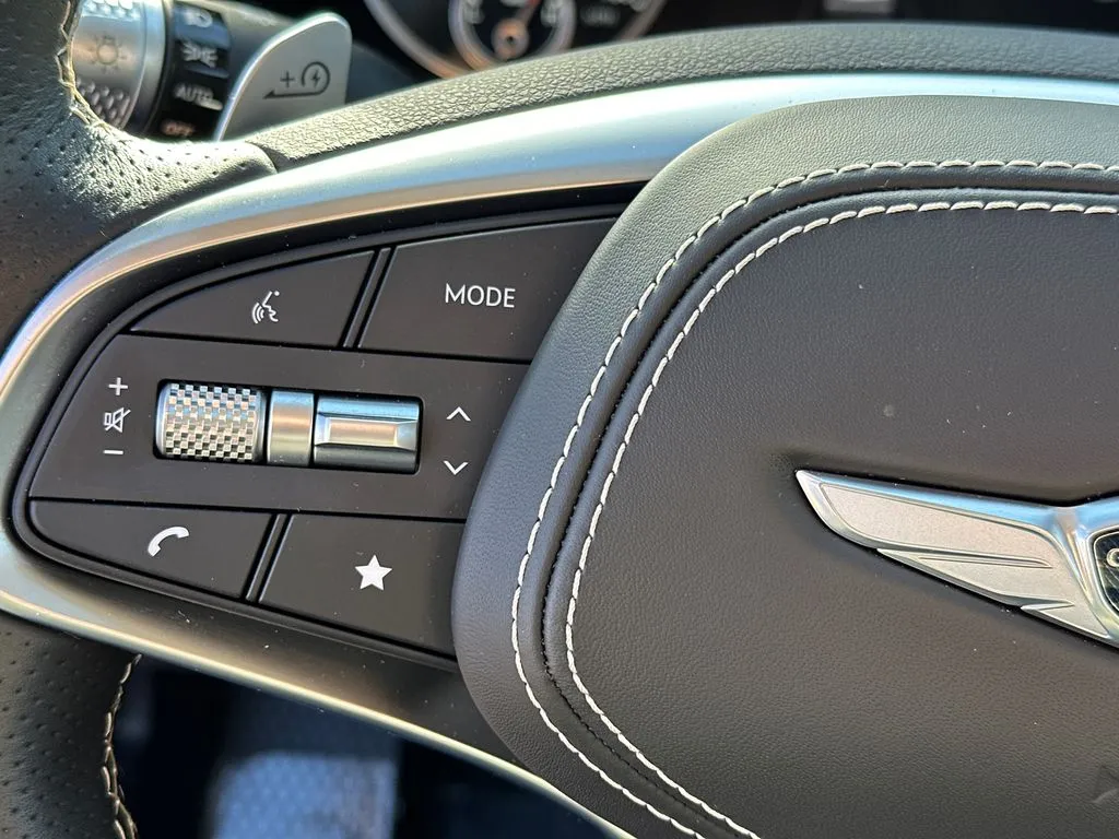 2023 GENESIS GV70 Advanced - Photo 24