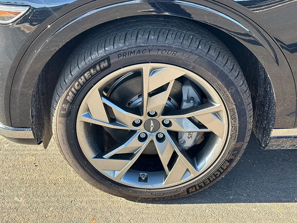 2023 GENESIS GV70 Advanced - Photo 11