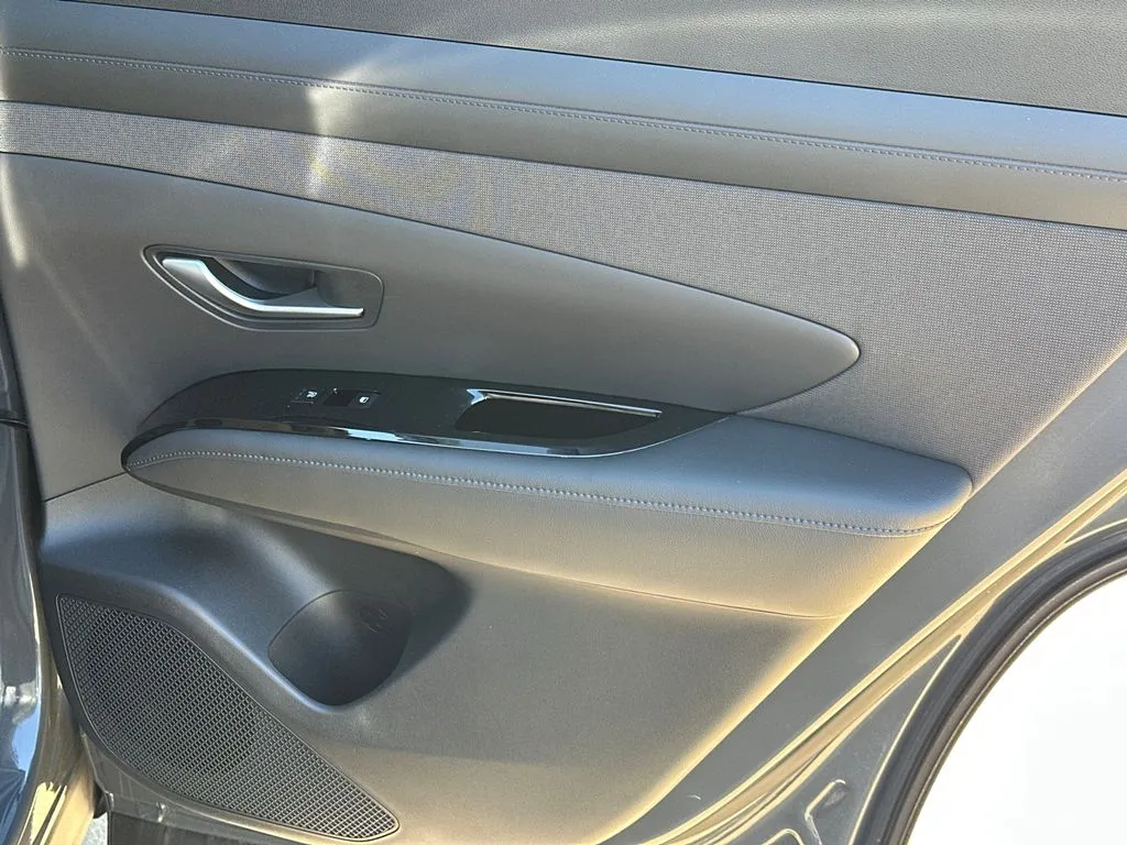 2026 Hyundai Tucson Limited - Photo 16