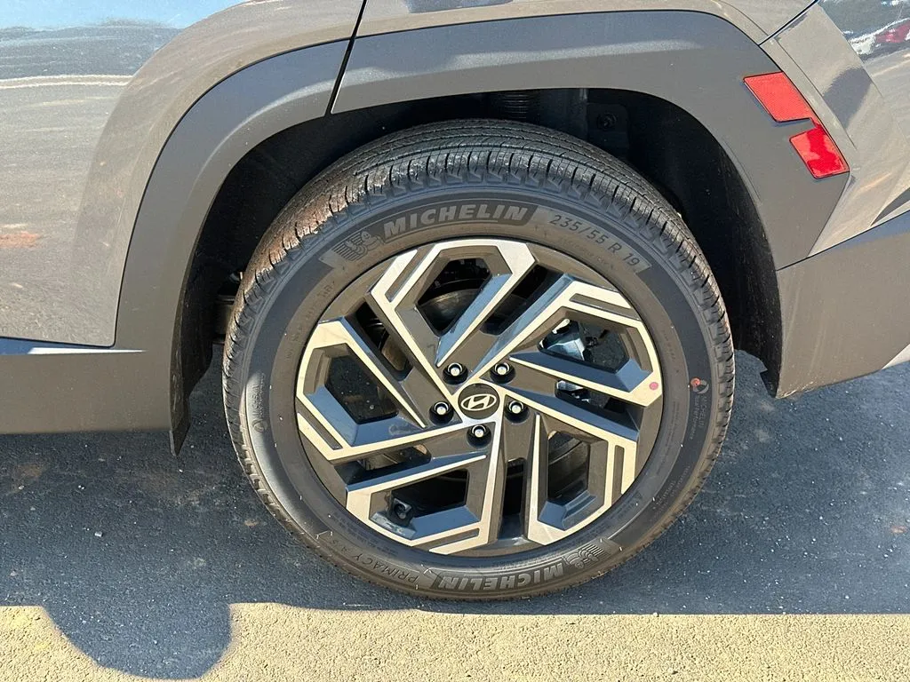 2026 Hyundai Tucson Limited - Photo 19