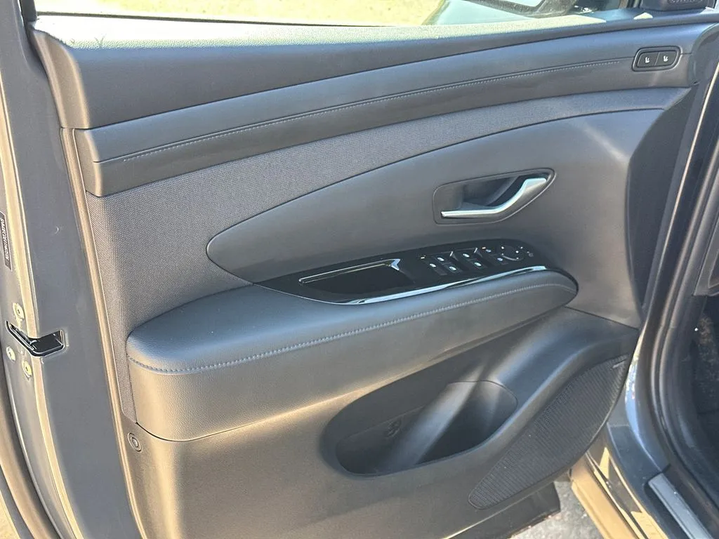 2026 Hyundai Tucson Limited - Photo 10