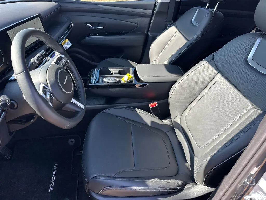 2026 Hyundai Tucson Limited - Photo 9