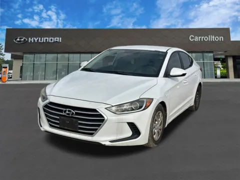 White 2017 Hyundai Elantra SE for sale in Carrollton, GA