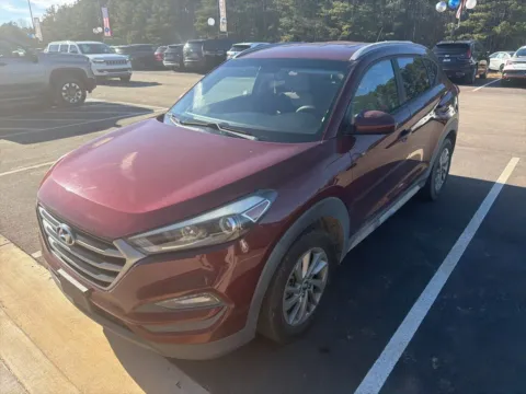 Red 2017 Hyundai Tucson SE for sale in Carrollton, GA