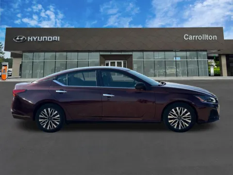 More photos of 2024 Nissan Altima 2.5 SV at Carrollton Hyundai, GA