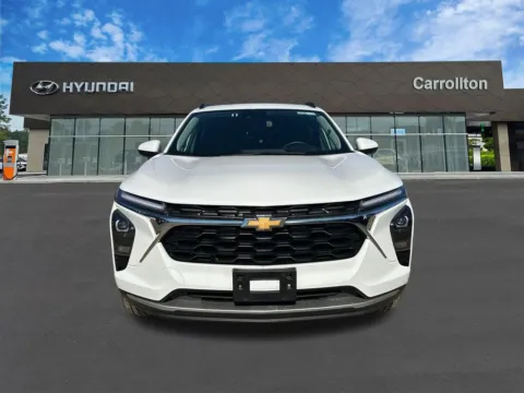Photos of 2025 Chevrolet Trax LT for sale in Carrollton, GA at Carrollton Hyundai