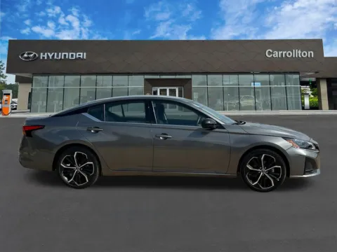 More photos of 2025 Nissan Altima 2.5 SR at Carrollton Hyundai, GA