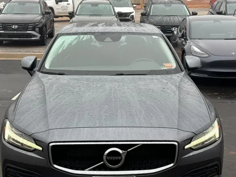 Photos of 2019 Volvo S60 T6 Momentum for sale in Carrollton, GA at Carrollton Hyundai