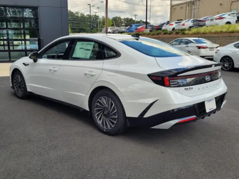 More photos of 2025 Hyundai Sonata Hybrid SEL at Carrollton Hyundai, GA