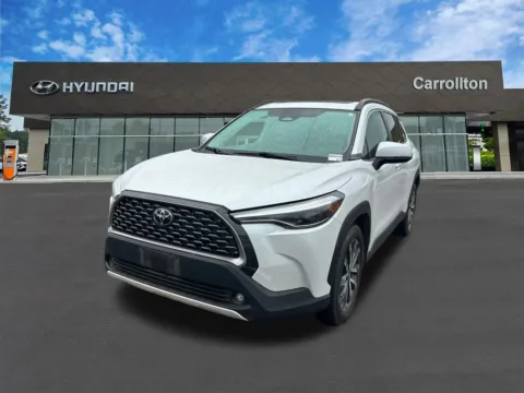 White 2023 Toyota Corolla Cross XLE for sale in Carrollton, GA