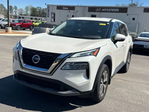 White 2021 Nissan Rogue SV for sale in Carrollton, GA