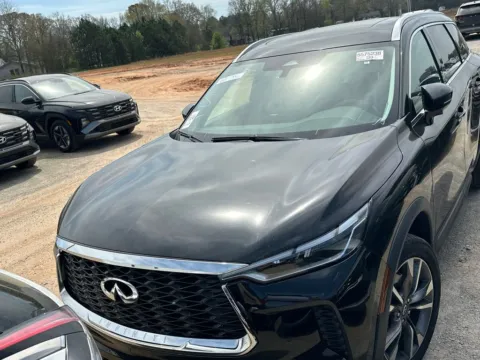 Photos of 2023 INFINITI QX60 LUXE for sale in Carrollton, GA at Carrollton Hyundai