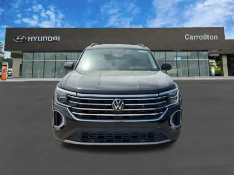 Photos of 2025 Volkswagen Atlas 2.0T SE w/Technology for sale in Carrollton, GA at Carrollton Hyundai