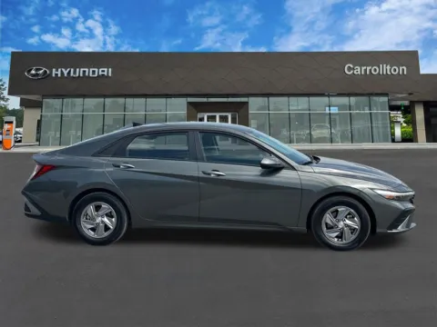 More photos of 2025 Hyundai Elantra SE at Carrollton Hyundai, GA