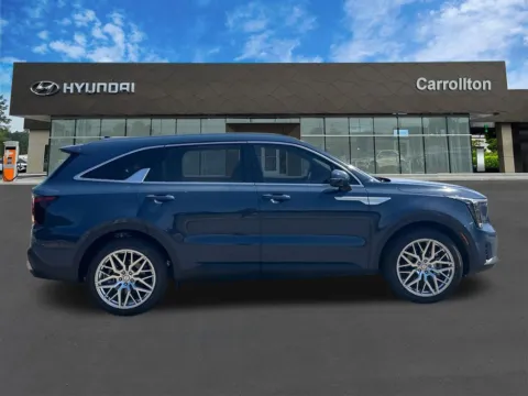 More photos of 2026 Toyota Camry SE at Carrollton Hyundai, GA