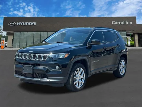 Black 2023 Jeep Compass Latitude Lux for sale in Carrollton, GA