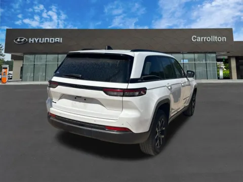 More photos of 2025 Jeep Grand Cherokee Altitude at Carrollton Hyundai, GA