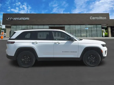 More photos of 2025 Jeep Grand Cherokee Altitude at Carrollton Hyundai, GA