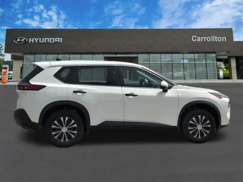 More photos of 2022 Nissan Rogue S at Carrollton Hyundai, GA