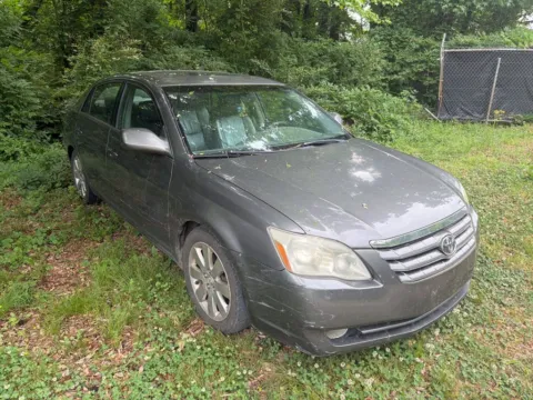 Black 2006 Toyota Avalon XL for sale in Carrollton, GA