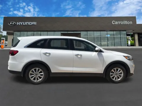 More photos of 2019 Kia Sorento LX at Carrollton Hyundai, GA