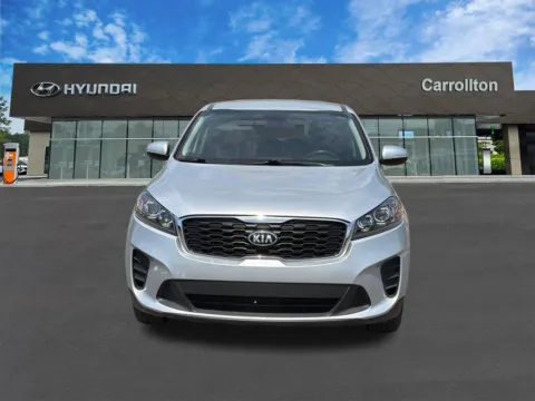 Photos of 2019 Kia Sorento L for sale in Carrollton, GA at Carrollton Hyundai