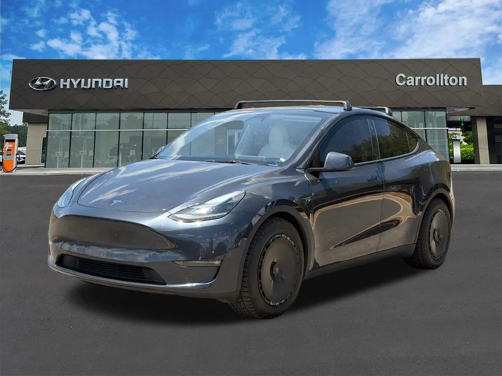 2024 Tesla Model Y Long Range Dual Motor All-Wheel Drive's photo