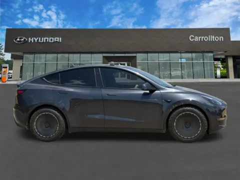 More photos of 2024 Tesla Model Y Long Range at Carrollton Hyundai, GA