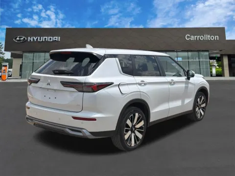 More photos of 2025 Mitsubishi Outlander SE at Carrollton Hyundai, GA