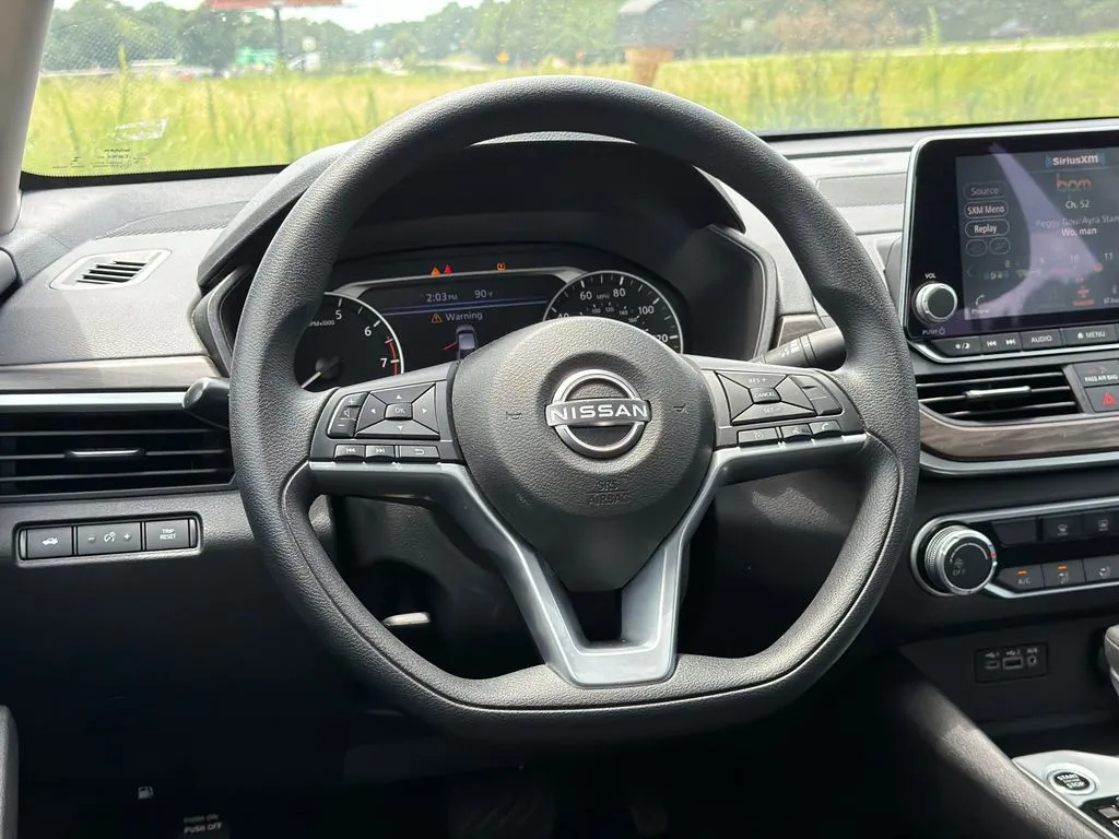 2025 Nissan Altima SV - Photo 23