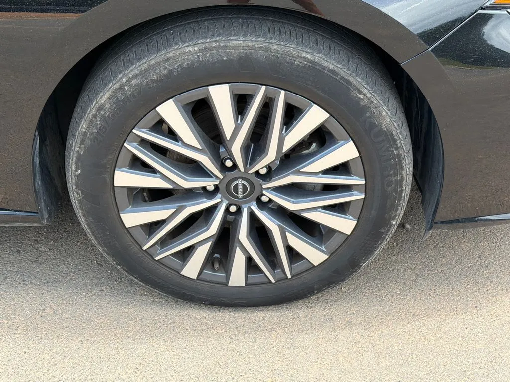 2025 Nissan Altima SV - Photo 12