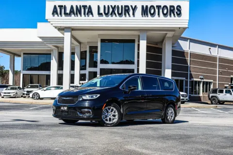 Photos of 2024 Chrysler Pacifica Touring L for sale in Carrollton, GA at Carrollton Hyundai