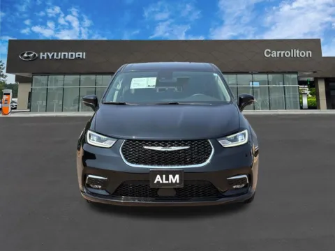 Photos of 2024 Chrysler Pacifica Touring L for sale in Carrollton, GA at Carrollton Hyundai