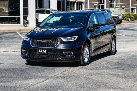 Another view of 2024 Chrysler Pacifica Touring L for sale in Carrollton, GA at Carrollton Hyundai