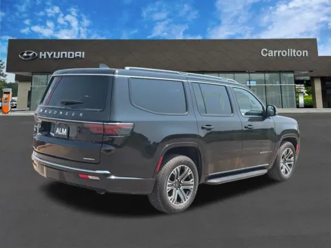 More photos of 2023 Jeep Wagoneer Series II at Carrollton Hyundai, GA
