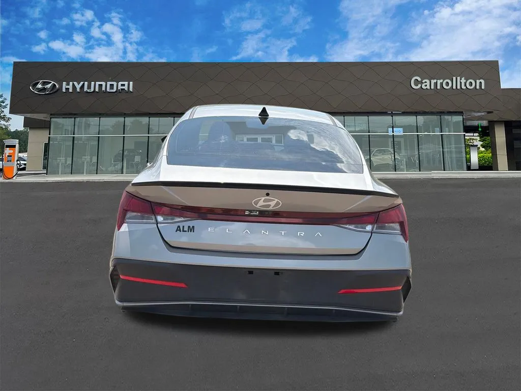 2026 Hyundai Elantra SEL Sport - Photo 6