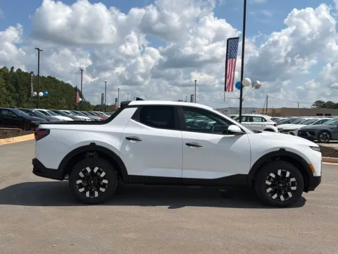 More photos of 2027 Hyundai Santa Cruz SE at Carrollton Hyundai, GA