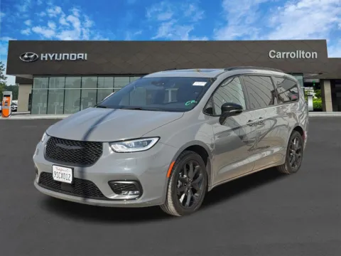 Gray 2025 Chrysler Pacifica Limited for sale in Carrollton, GA